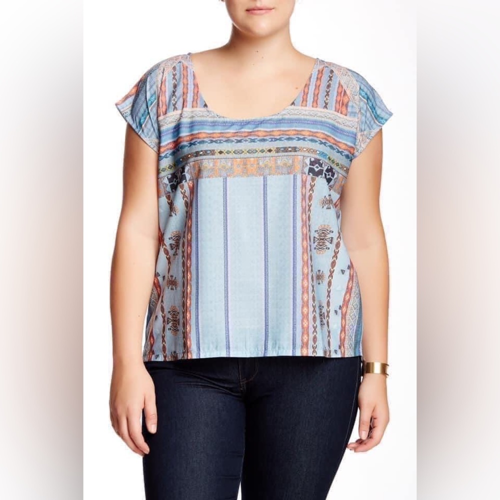 NWT Dantelle print detail top—Size 1X—Host Pick
